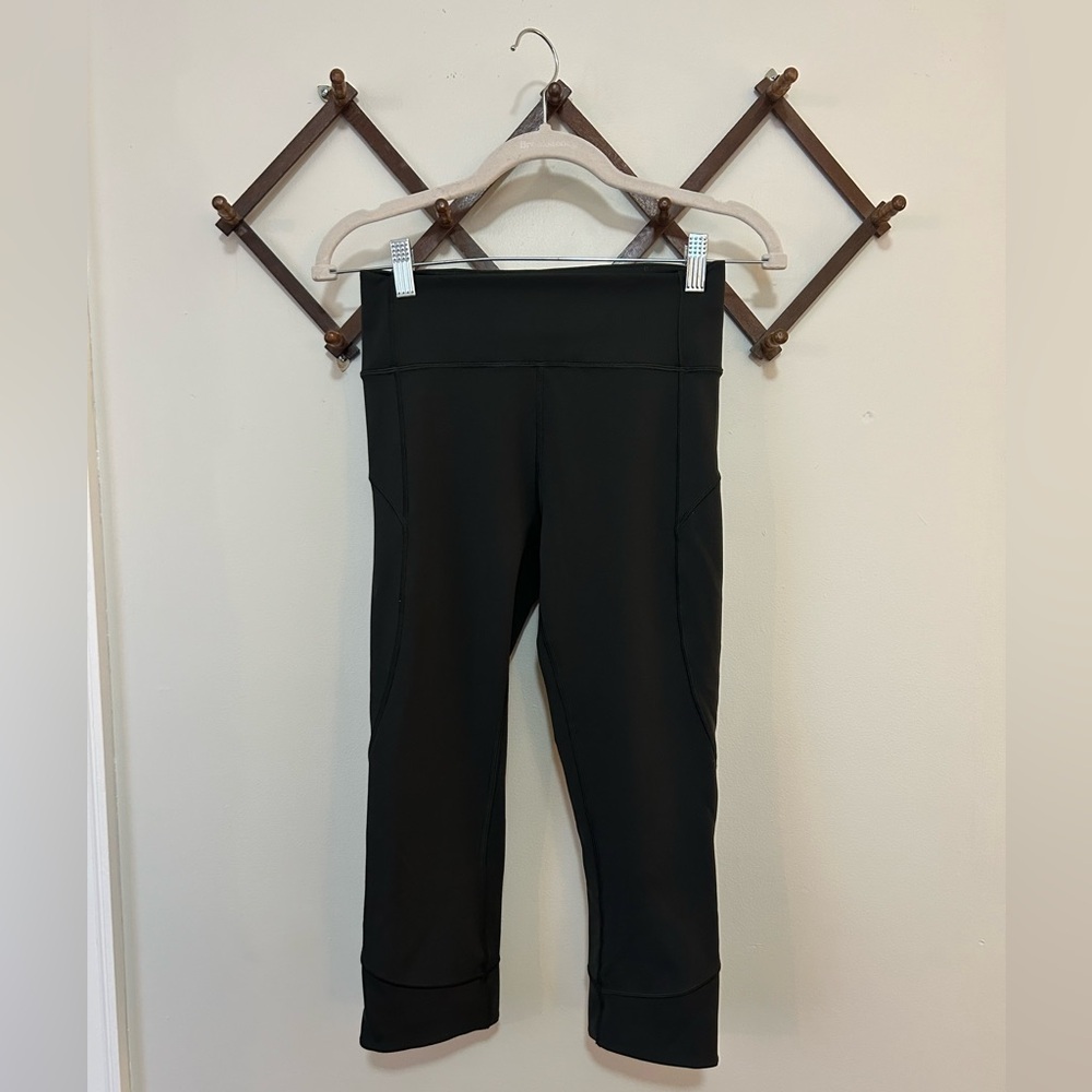Lululemon In-Movement Crop Everlux Leggings